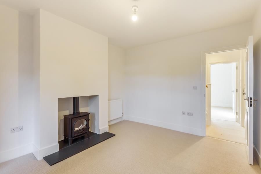 3 bed terraced house to rent in Road, Guildford GU1 Zoopla
