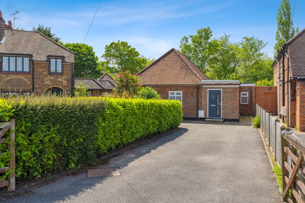 3 bed detached house to rent in Orchard Lane, Amersham HP6 Zoopla