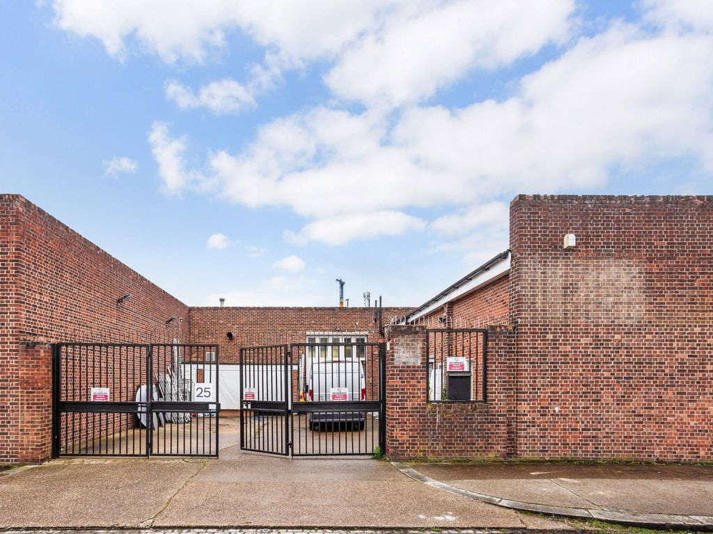 Warehouse for sale in Lydden Road, Earlsfield SW18, £1,850,000 Zoopla