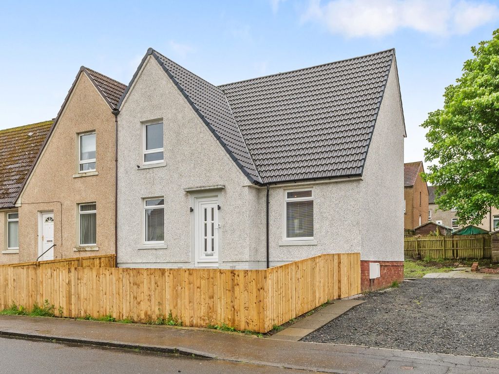 3 bed end terrace house for sale in Avondale Crescent, Armadale, West