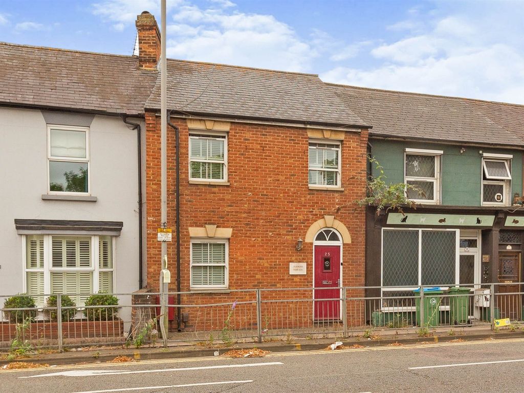 2 Bed Terraced House For Sale In Wendover Road, Aylesbury HP21 - Zoopla