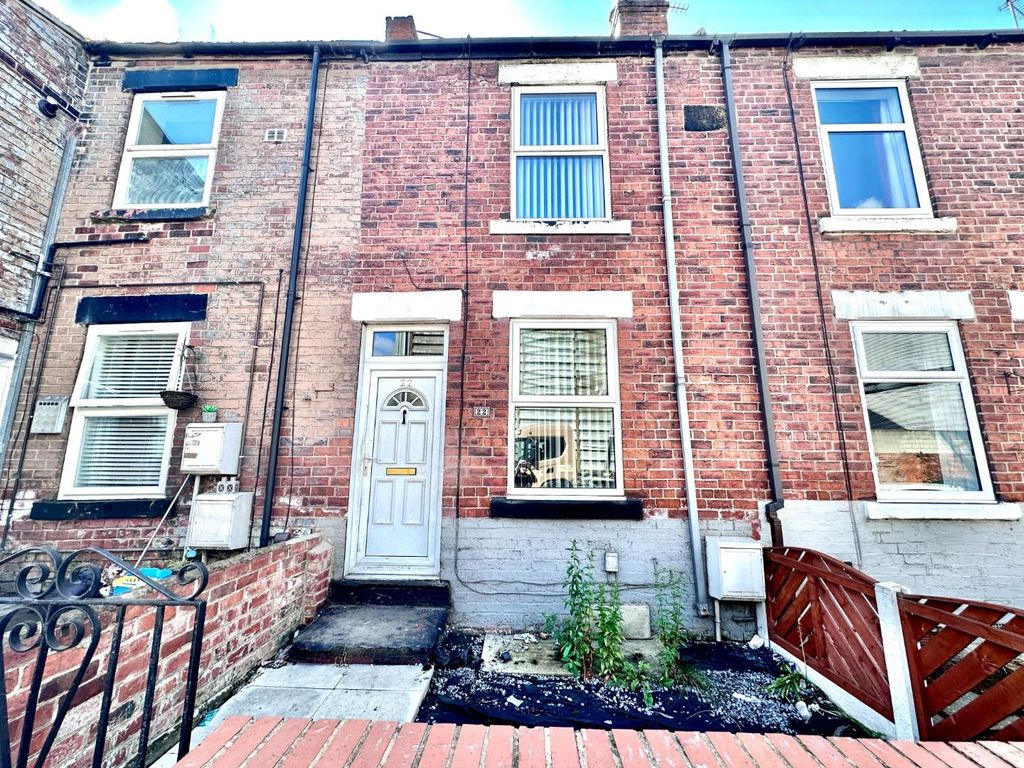 2 bed terraced house for sale in Eastfield Lane, Castleford WF10 Zoopla