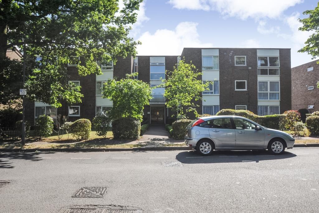 2 bed flat to rent in The Avenue, Pinner HA5 Zoopla