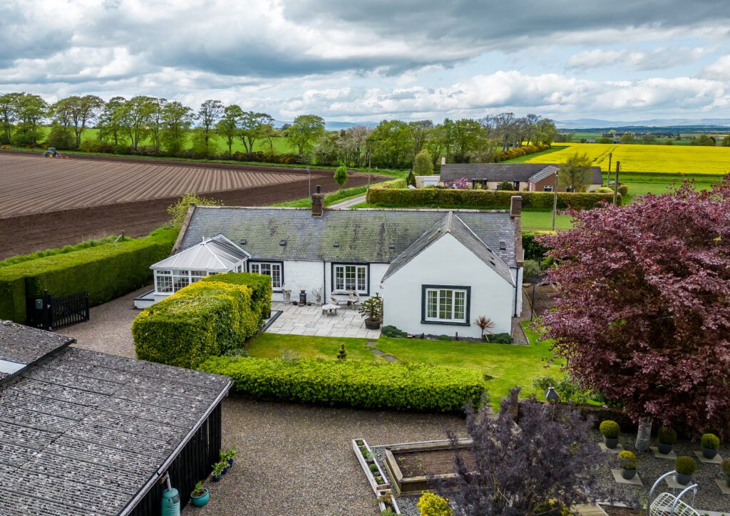 3 bed cottage for sale in Inverkeilor, Arbroath DD11 Zoopla