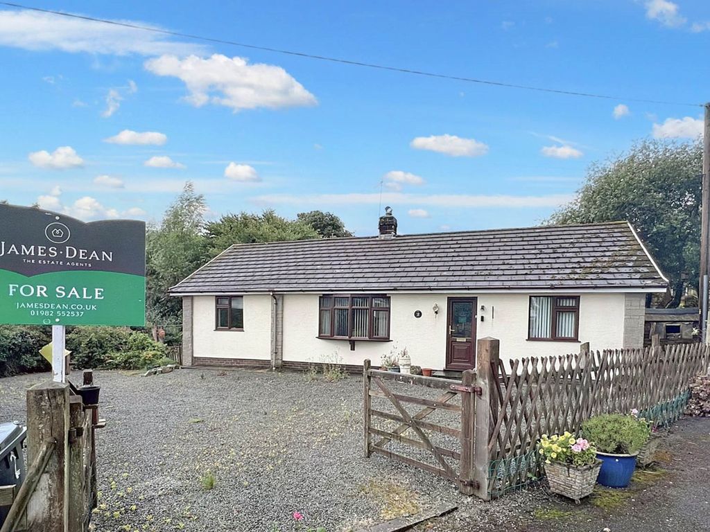 3 bed detached bungalow for sale in NewbridgeOnWye, Llandrindod Wells