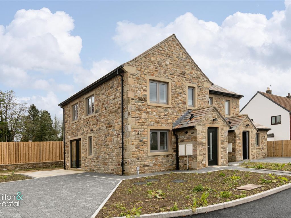 New home, 3 bed semidetached house for sale in Brogden Lane