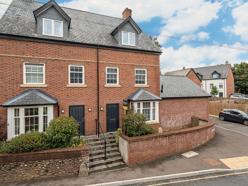 4 bed semidetached house for sale in Albert Close, Ottery St. Mary