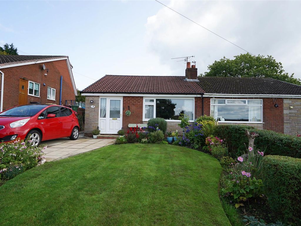 3 bed semidetached bungalow for sale in Claypool Road, Horwich, Bolton