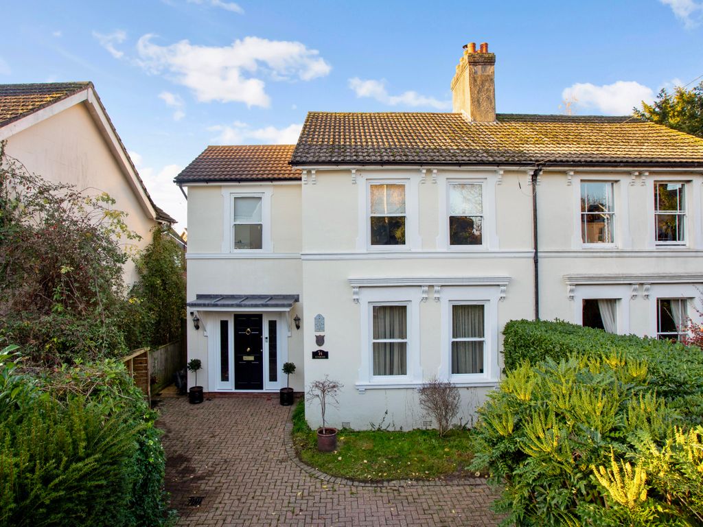 4 bed semidetached house for sale in Springfield Road, Groombridge TN3