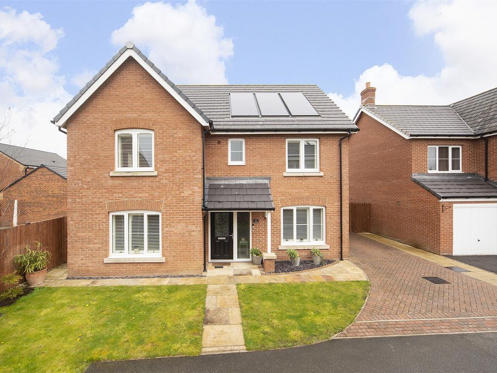 5 bed detached house for sale in Poplar Crescent, Sowerby, Thirsk YO7