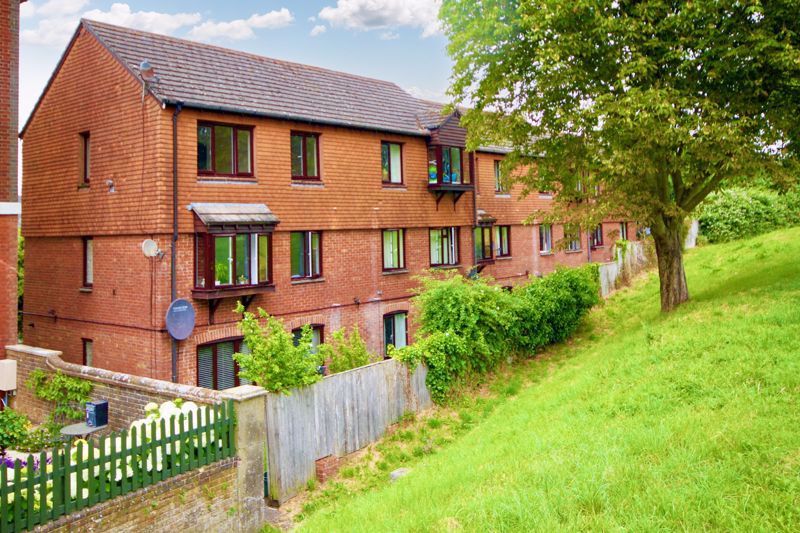 1 bed flat for sale in Salisbury Mews, High Street, Fordington