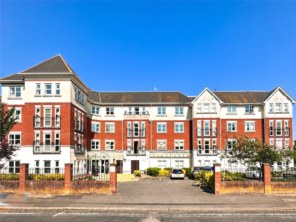 1 bed property for sale in St. Botolphs Road, Worthing, West Sussex