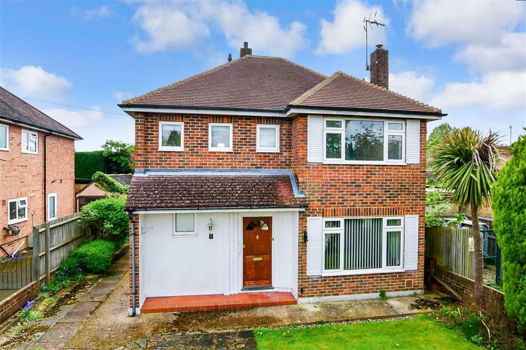 3 bed detached house for sale in Ryecroft Drive, Horsham, West Sussex