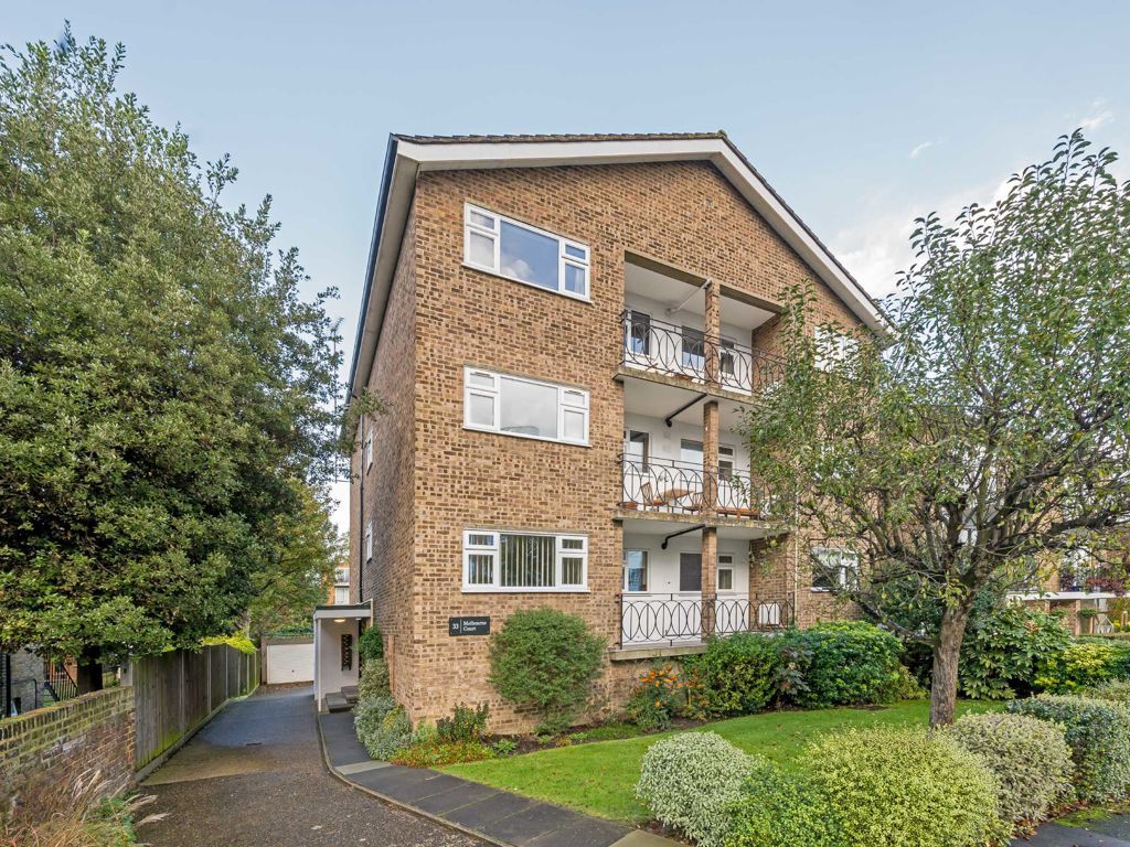 2 bed flat for sale in Adelaide Road, Surbiton KT6, £499,950 Zoopla