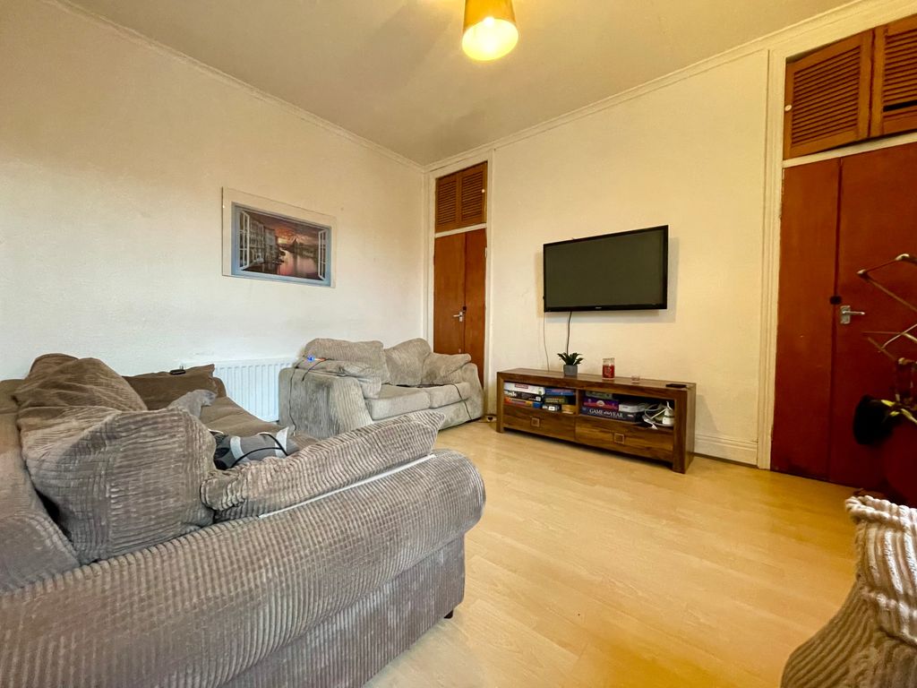 3 bed for sale in Clara Street, Elswick, Newcastle Upon Tyne NE4, £75,000 Zoopla