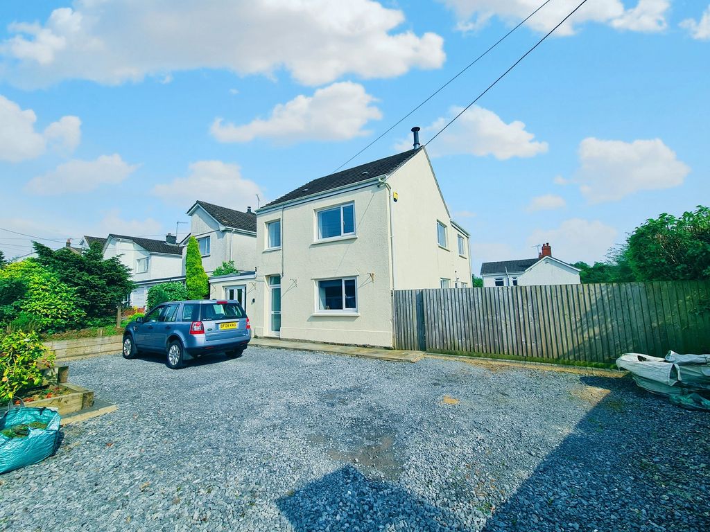 3 bed detached house for sale in Chapel Road, Three Crosses, Swansea