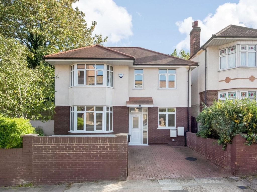 3 bed detached house for sale in Cheviot Road, West Norwood, London SE27, £700,000 Zoopla