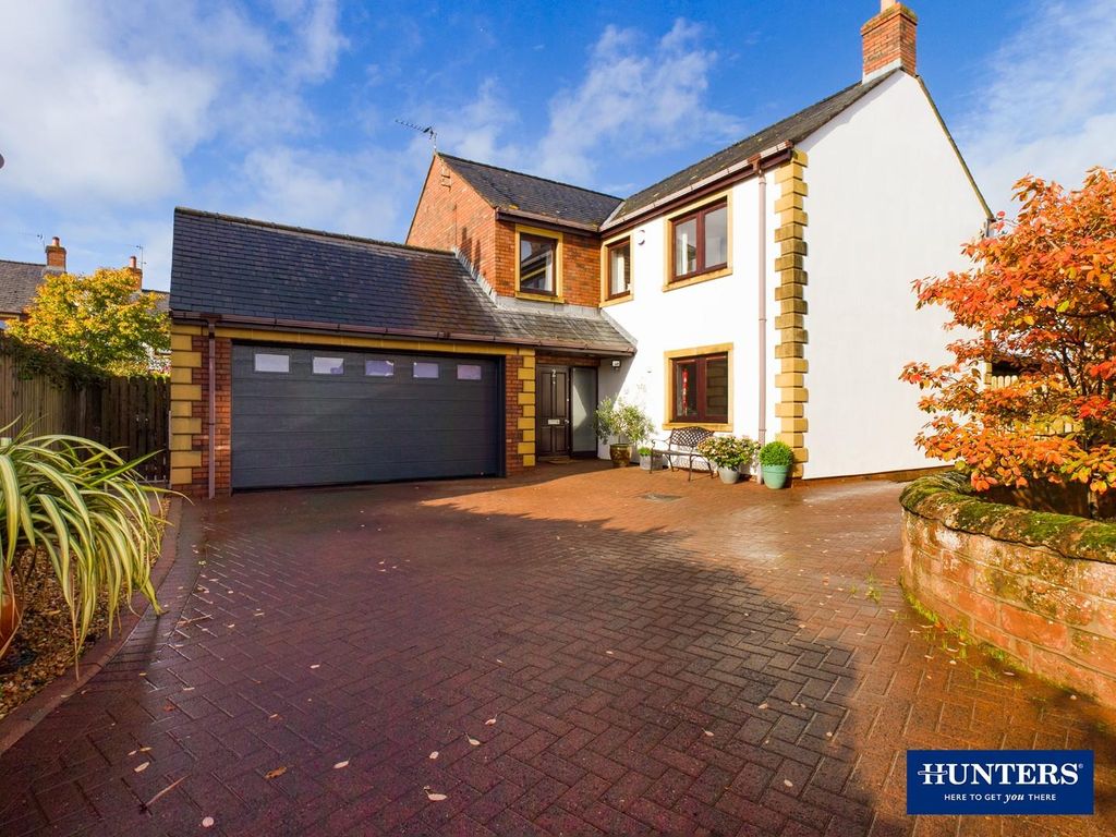 4 bed property for sale in Holme Farm Court, Cumwhinton, Carlisle CA4