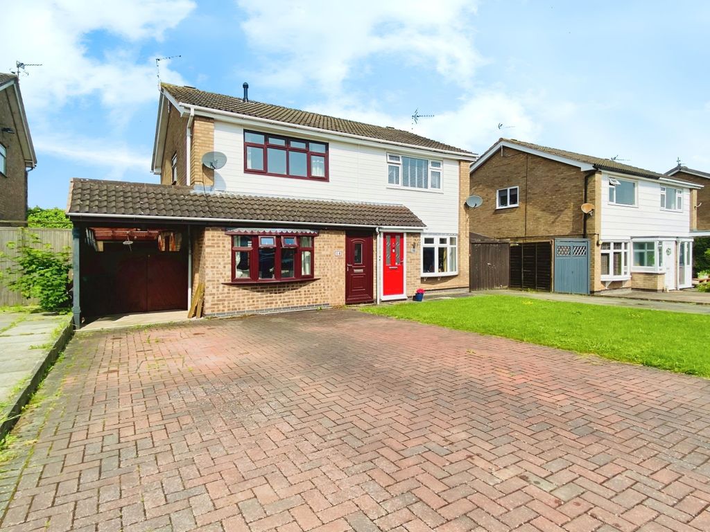 3 bed semidetached house for sale in Plumtree Way, Syston LE7, £