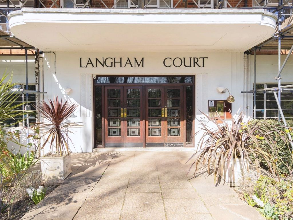Langham Court, Raynes Park SW20  