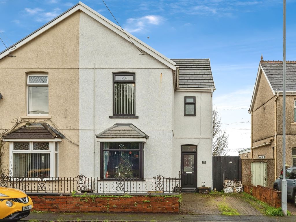 3 bed semidetached house for sale in Glanffrwd Road, Pontarddulais, Swansea SA4, £200,000 Zoopla