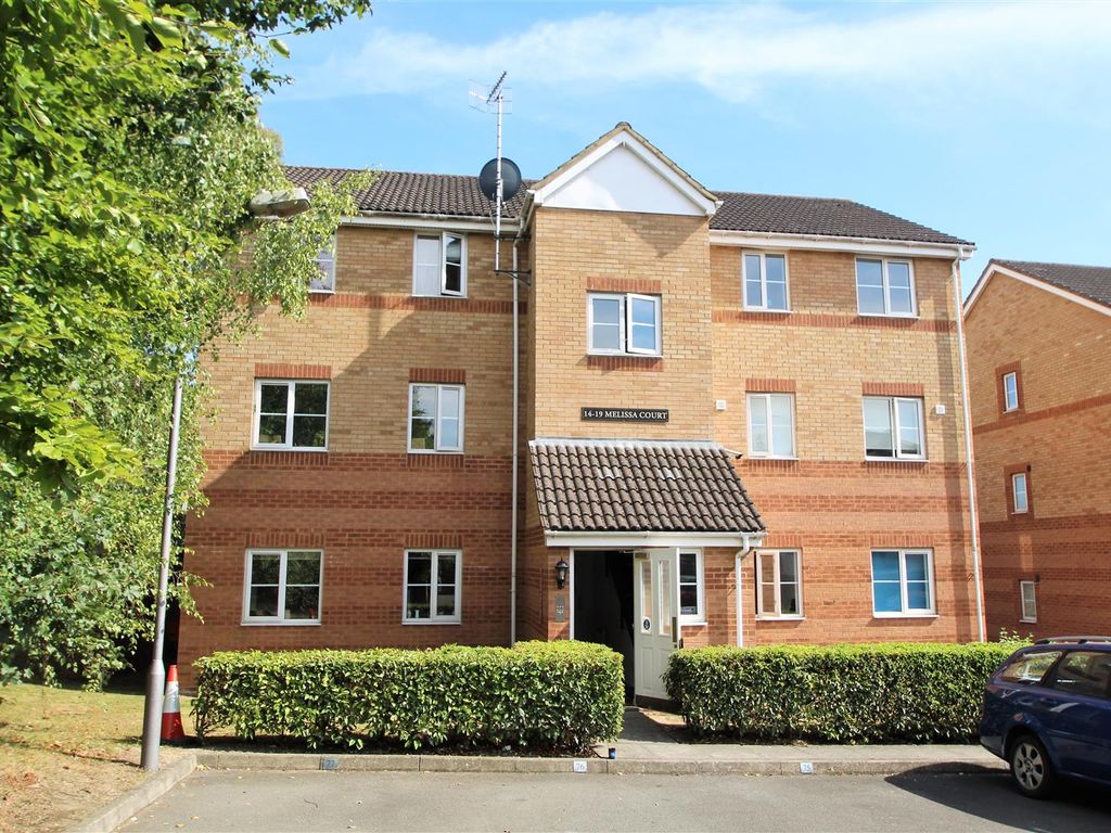 2 bed flat to rent in Princes Gate, High HP13 Zoopla