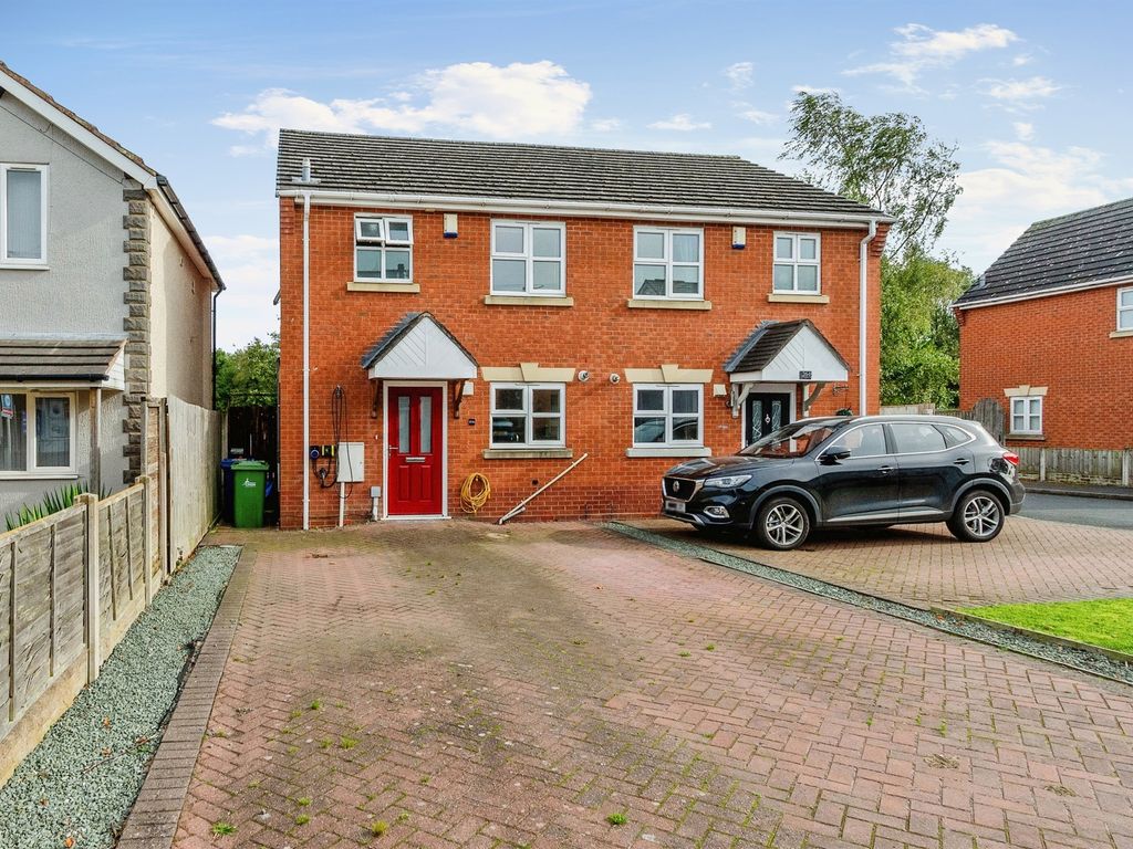 3 bed semidetached house for sale in Huntington Terrace Road, Cannock