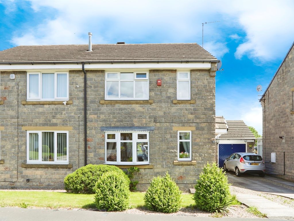 3 bed semidetached house for sale in Norwood Crescent, Stanningley, Pudsey LS28, £250,000 Zoopla