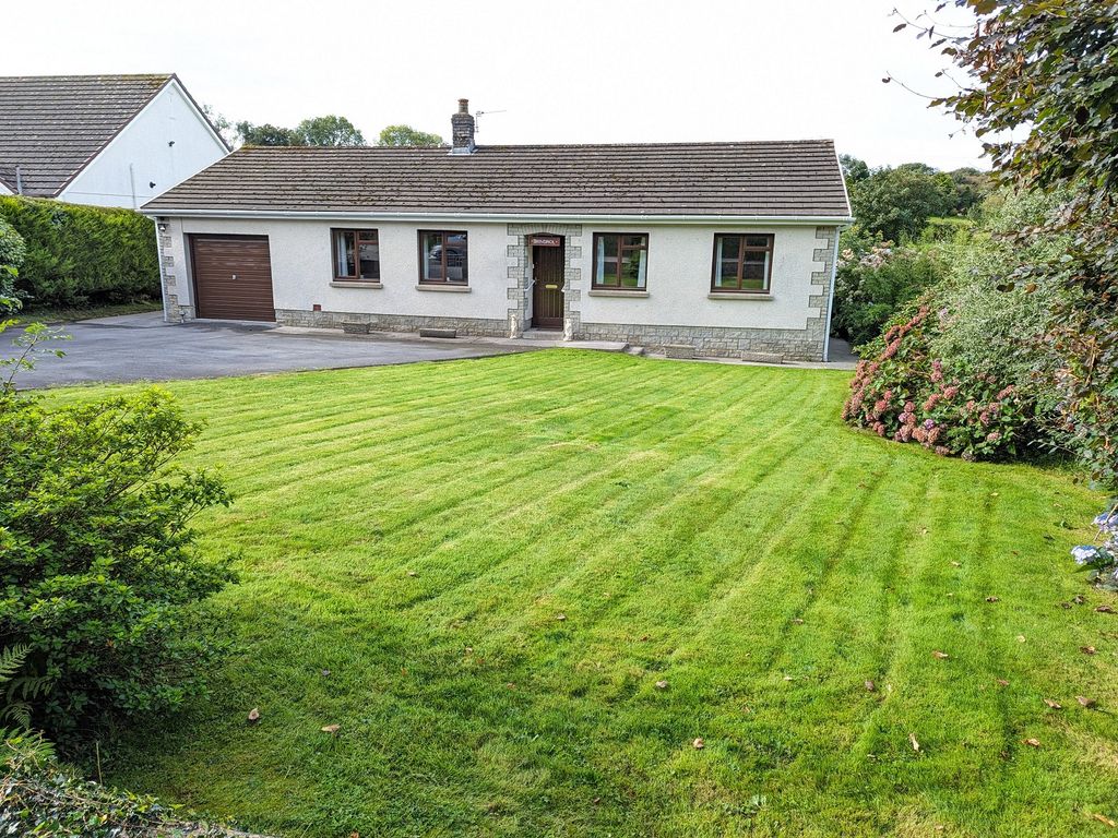 3 bed detached bungalow for sale in Llangynog, Carmarthen