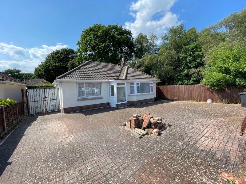 2 bed bungalow for sale in Hazlebury Road, Creekmoor, Poole BH17 Zoopla