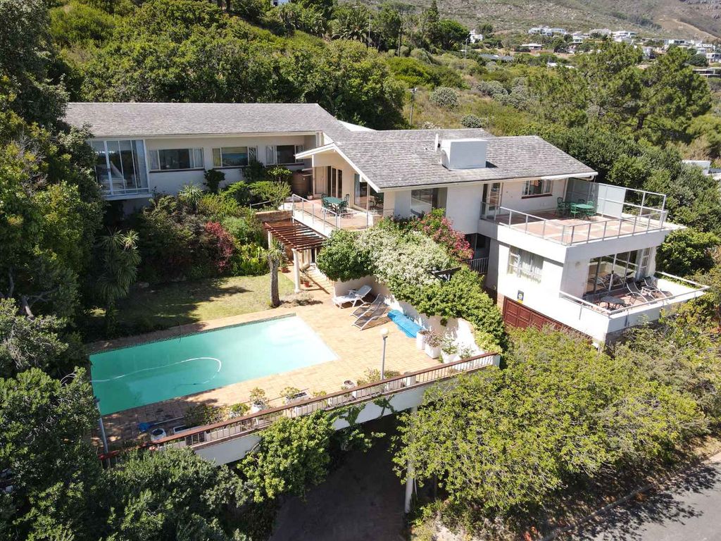 5 bed detached house for sale in Camps Bay, Cape Town, South Africa