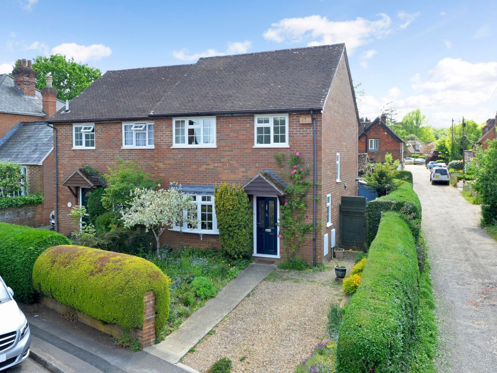 3 bed semidetached house for sale in Milford, Surrey GU8 Zoopla