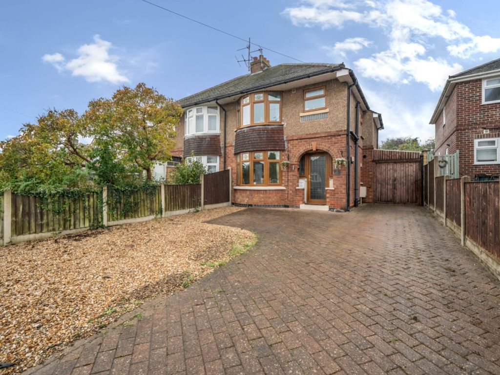 3 bed semidetached house for sale in Cliffe Road, Gonerby Hill Foot
