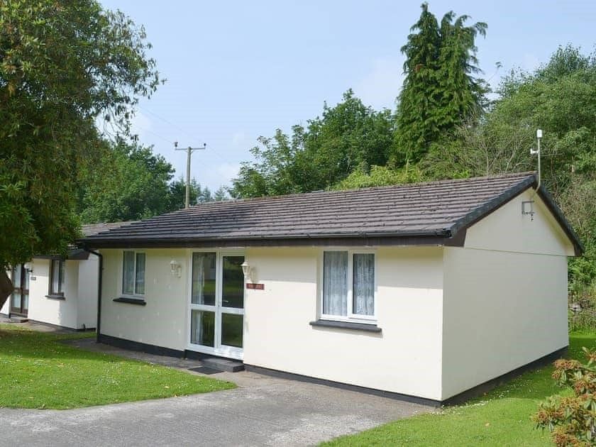 3 bed detached bungalow for sale in Rosecraddoc Bungalow Estate