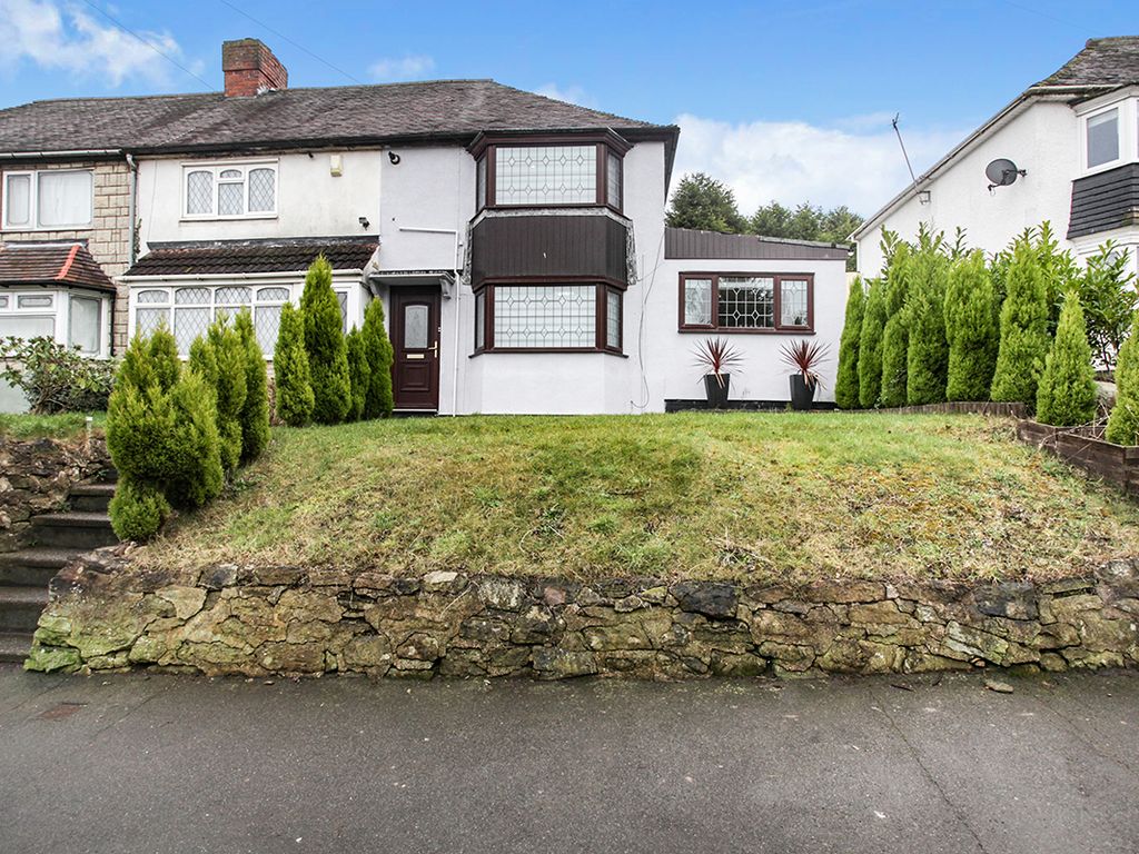 2 bed end terrace house for sale in Street, Gun Hill, Coventry