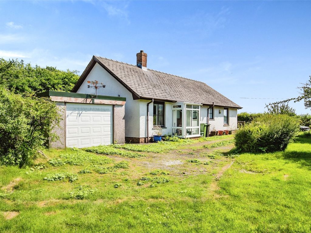 3 bed bungalow for sale in Sarnau, Llandysul, Ceredigion SA44, £320,000