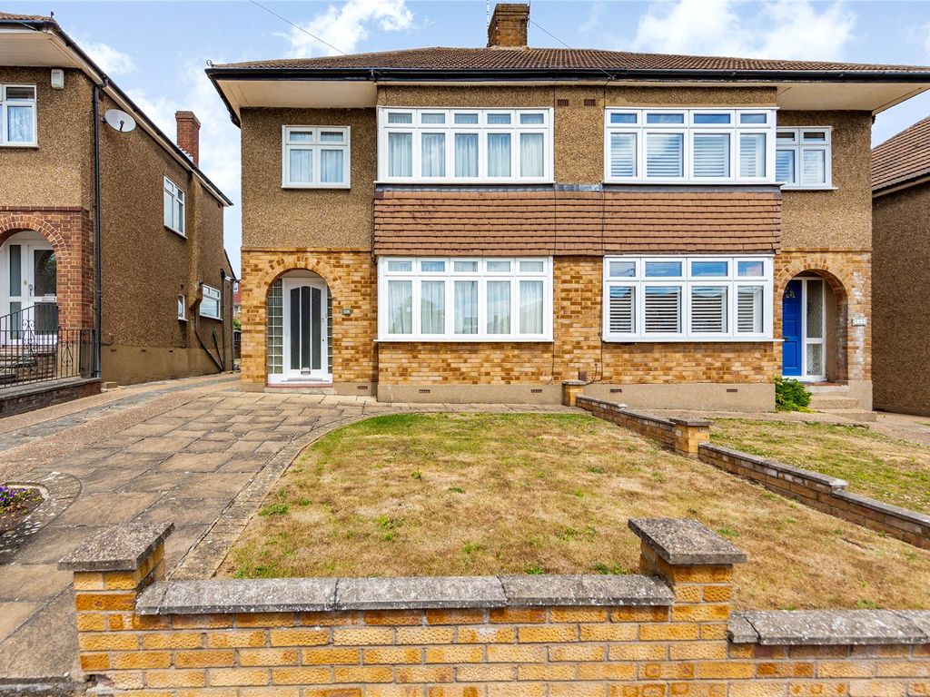3 bed semidetached house for sale in Severn Drive, Upminster RM14 Zoopla