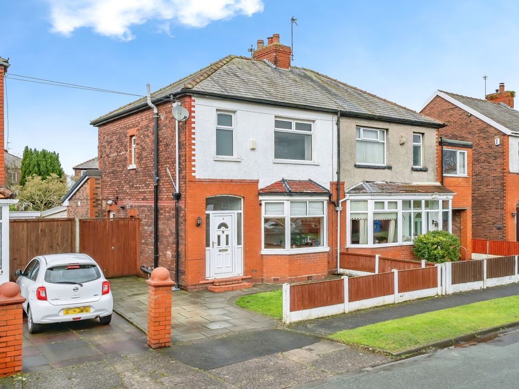 3 bed semidetached house for sale in Sefton Avenue, Widnes WA8, £