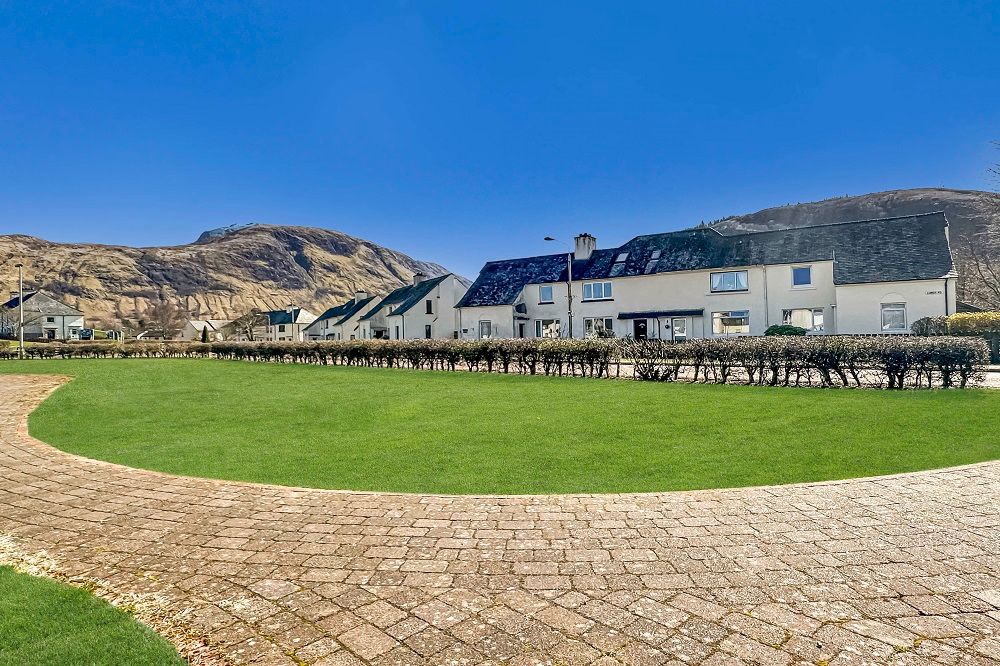 3 bed terraced house for sale in Lundy Road, Inverlochy, Fort William