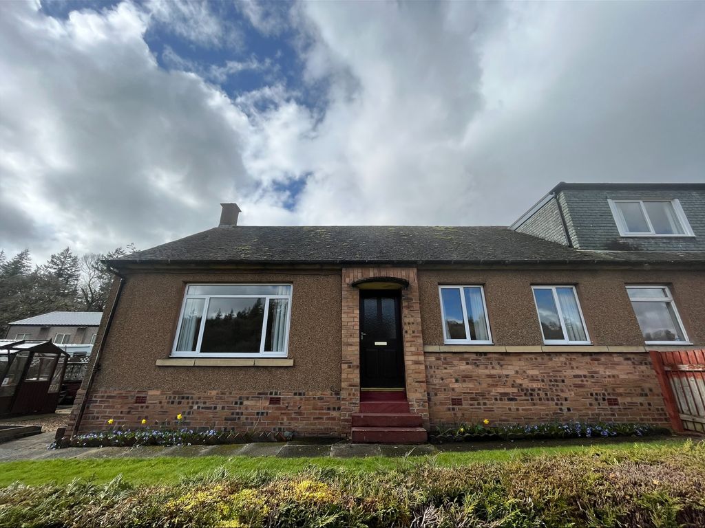 3 bed semidetached bungalow for sale in 3 Waulkmill Park, Carronbridge