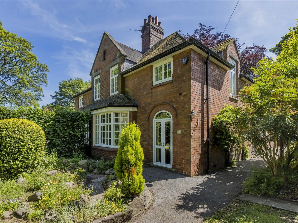 3 bed semidetached house for sale in Villa Road, Cheddleton