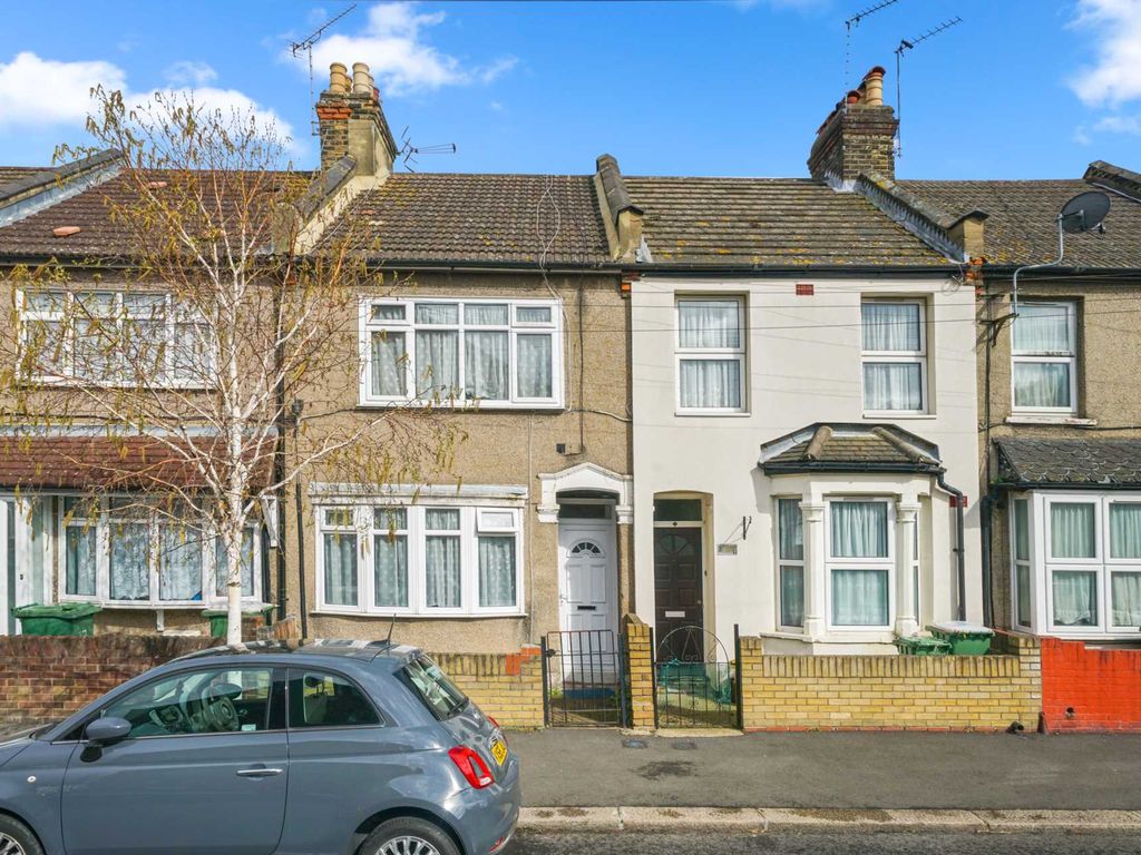 2 bed property for sale in Brock Road, Plaistow E13 Zoopla
