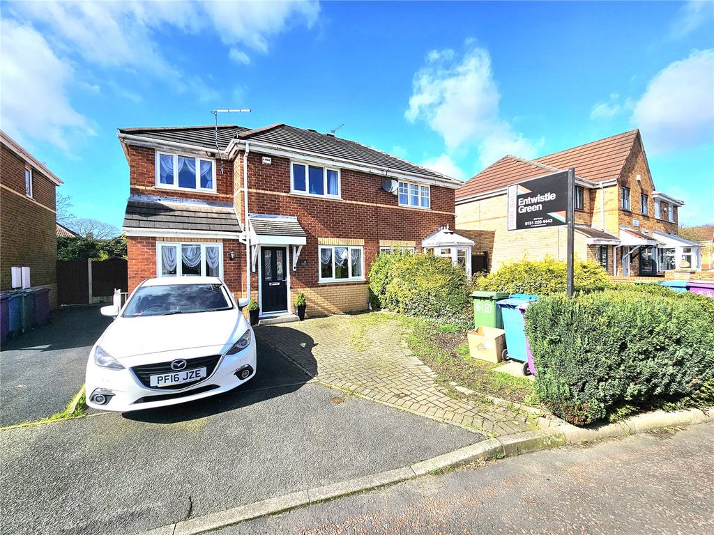 3 bed semidetached house for sale in Leo Close, Liverpool, Merseyside