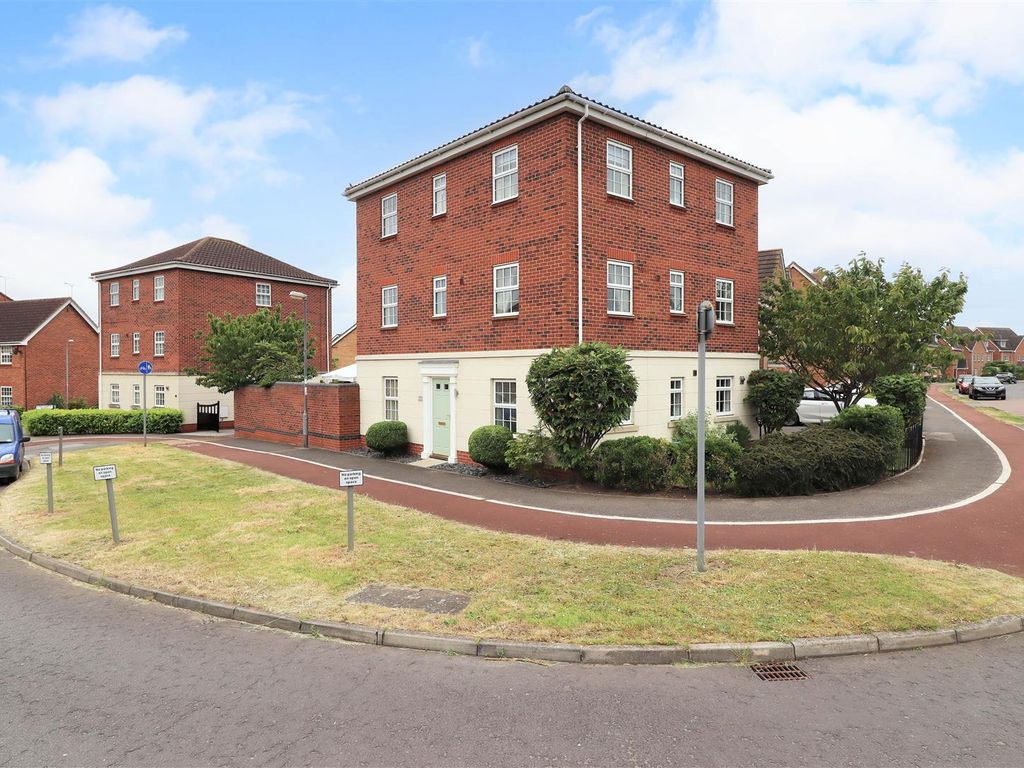 6 bed detached house for sale in Elloughtonthorpe Way, Welton, Brough