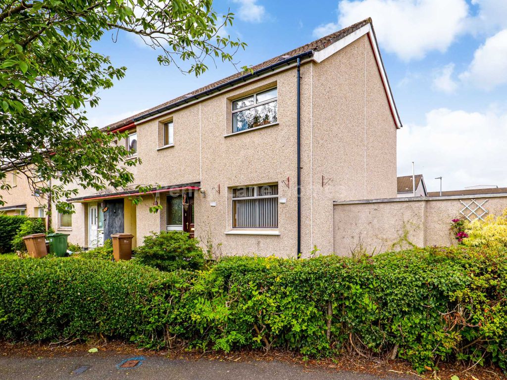 2 bed end terrace house for sale in Stirling Drive, Linwood PA3 Zoopla