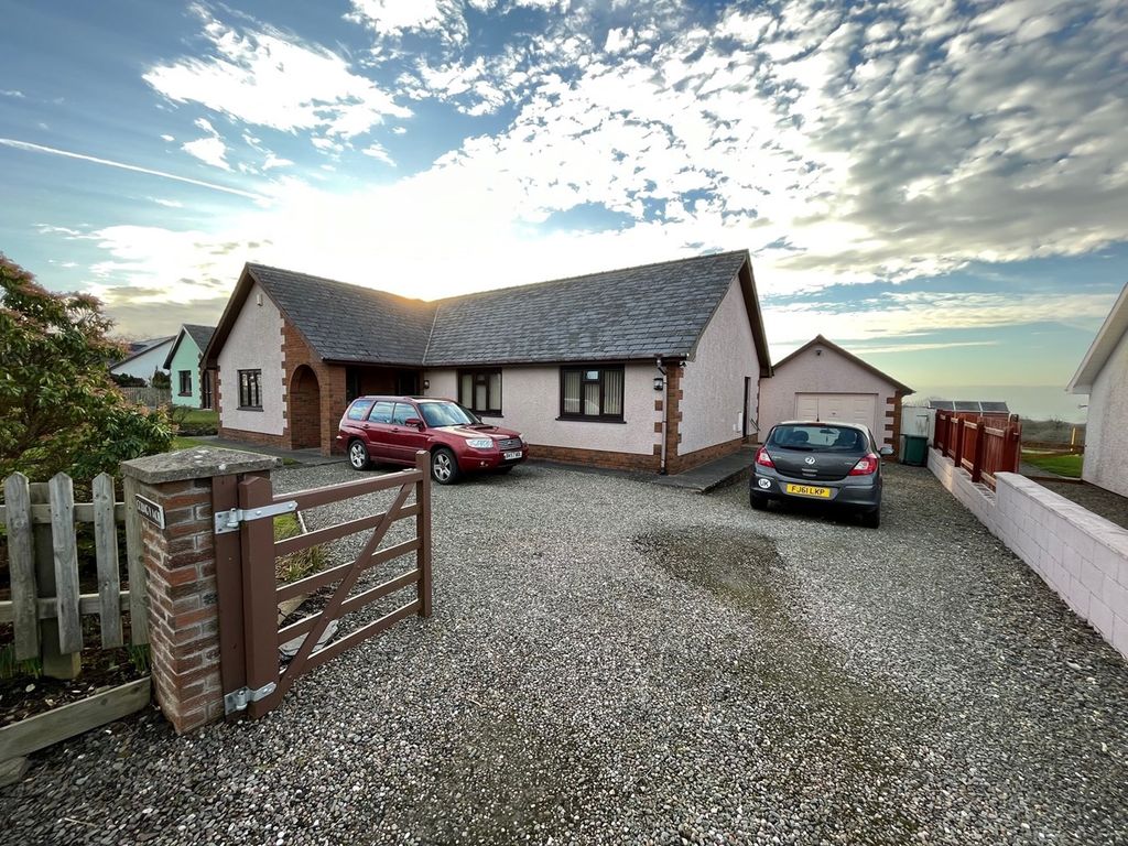 3 bed bungalow for sale in Nebo, Llanon SY23 Zoopla