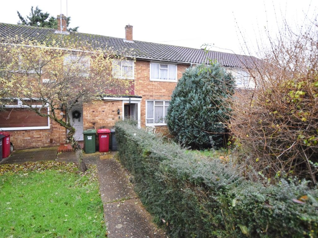 2 bed terraced house for sale in Gaveston Road, Slough, Berkshire SL2, £300,000 Zoopla