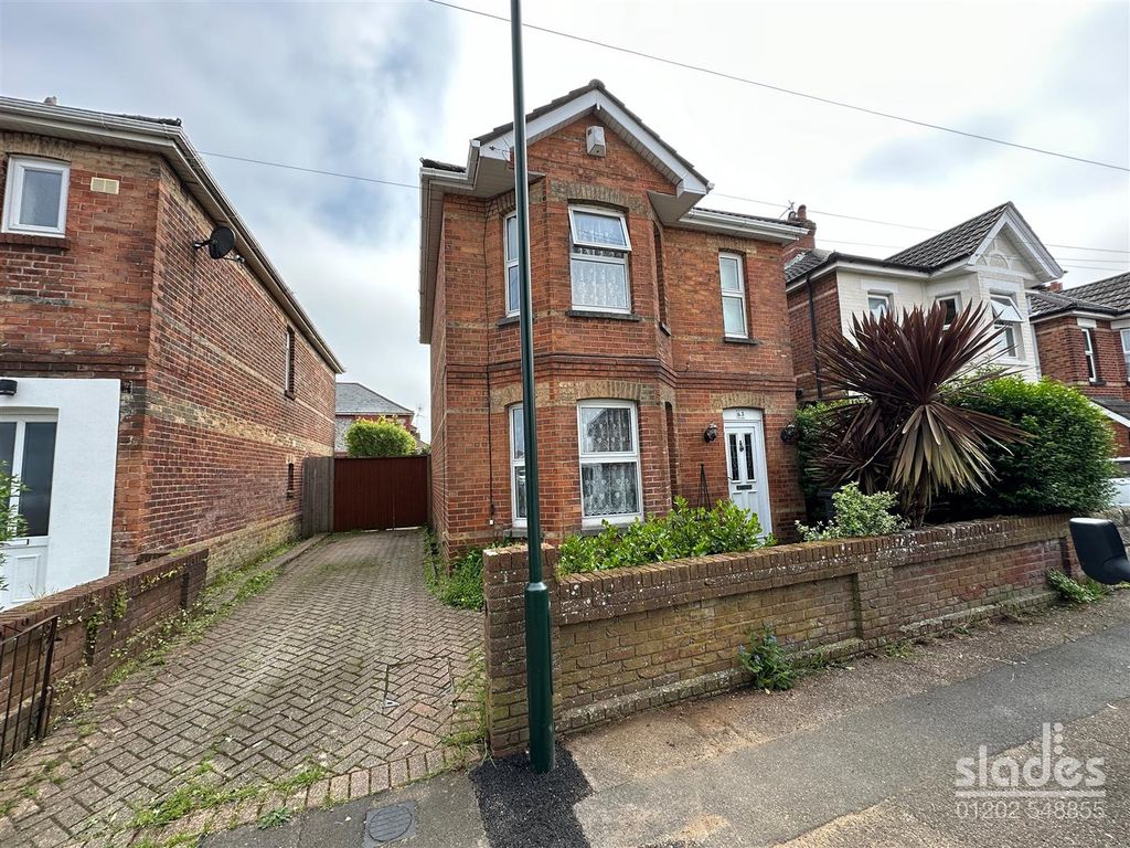 3 bed detached house for sale in Muscliffe Road, Winton, Bournemouth