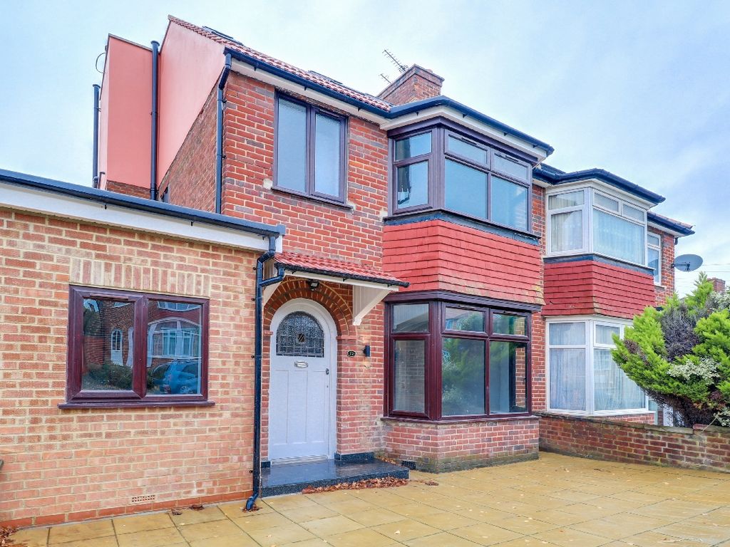 6 Bed Semi detached House For Sale In Whitby Gardens London NW9 Zoopla 6-bed-semi-detached-house-for-sale-in-whitby-gardens-london-nw9-zoopla
