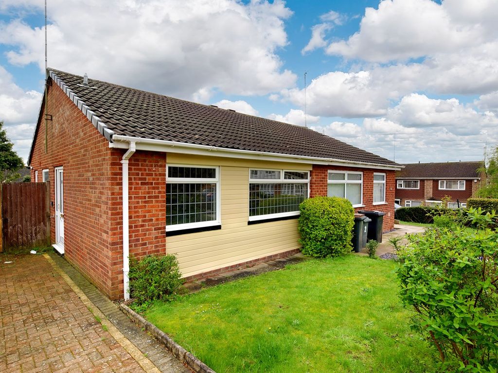 2 bed semidetached bungalow for sale in Larchwood Road, Exhall